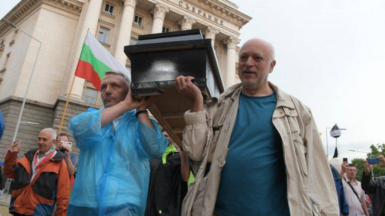 Минеков носи ковчег заедно с Хаджигенов на миналогодишните метежи